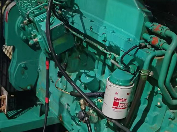 谢家集如何确定新的发电机组控制系统是否与原系统兼容？